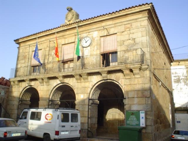Cilleros concederá ayudas de hasta 1.000 euros para quien rehabilite fachadas en el casco antiguo