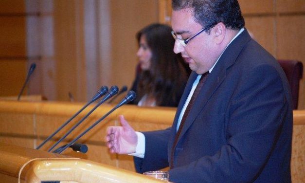 El senador cacereño Lino González cree fundamental que los consumidoes hagan valer sus derechos
