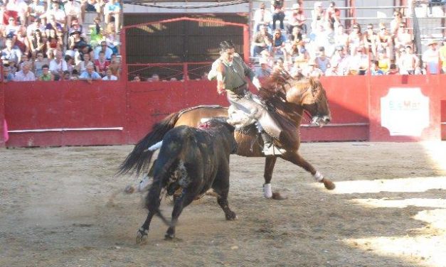 El público de Moraleja sale decepcionado de la primera corrida de rejones de San Buenaventura