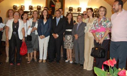 Plasencia se hermana con la ciudad de Cuenca durante un acto oficial celebrado con motivo del Martes Mayor