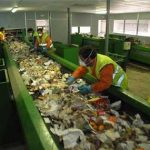 El TSJ de Extremadura desestima el recurso sobre la recogida de residuos textiles en Cáceres