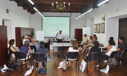 Profesores de FP y ESO desarrollan en la Cámara de Comercio de Cáceres sus habilidades educativas