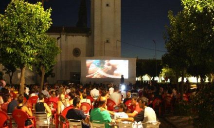 Más de 43.000 extremeños han disfrutado este año del Cine de Verano organizado por Aupex