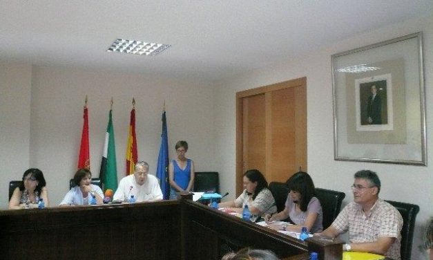La alcaldesa de Moraleja ratifica la deuda de casi 400.000 euros con la Mancomunidad