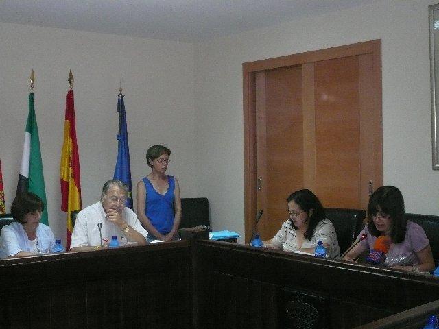 El boletín de la provincia publica la dedicación exclusiva de la alcaldesa de Moraleja, Teresa Roca