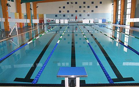 El equipo de Gobierno de Moraleja asegura la construcción de la primera fase de la piscina climatizada