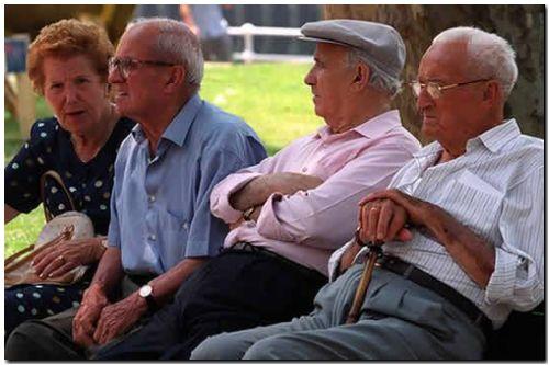 La pensión media en Extremadura alcanza los 667 euros y se incrementa un 3,6 por ciento respecto a 2009