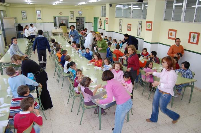 Alumnos de Moraleja participan en un desayuno saludable con la Denominación Gata-Hurdes