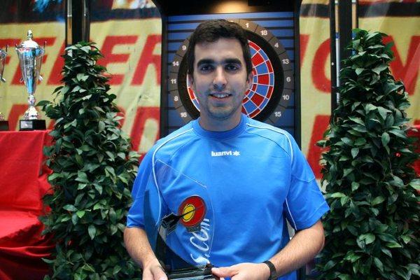 El cauriense Álvaro Puerto se proclama campeón de España individual nivel II de Dardos Electrónicos