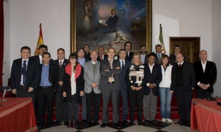 Una delegación de cargos políticos electos de Argentina visita la Diputación Provincial de Cáceres