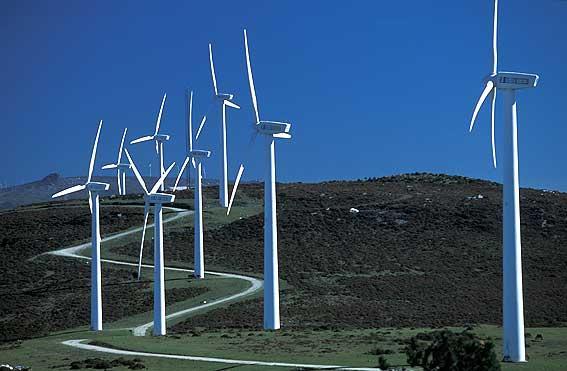 La Junta autoriza la instalación de tres parques eólicos en Valverde del Fresno con 59 megavatios