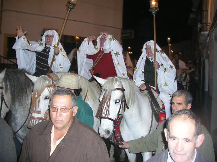 Torrejoncillo comienza a celebrar la Encamisá 2010 este sábado con el pregón a cargo de Antonio Moreno
