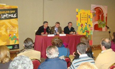Alrededor de un centenar de mayores participa en Badajoz en una ruta literaria que fomenta la actividad