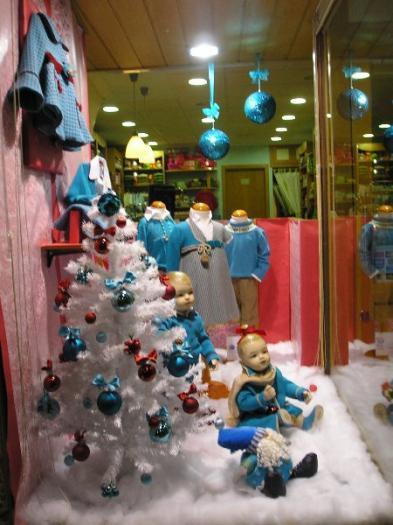 Vecinos y comerciantes de Moraleja expresan su malestar por la escasa decoración navideña