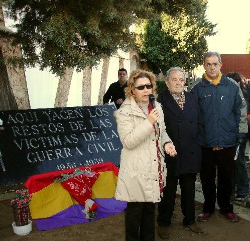 Carmen Heras reivindica en Cáceres la concordia y la justicia en el homenaje a los caídos por la República
