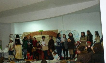 El Centro de Educación Infantil ‘Garabatos’ de Ribera del Fresno celebró su anual festival navideño