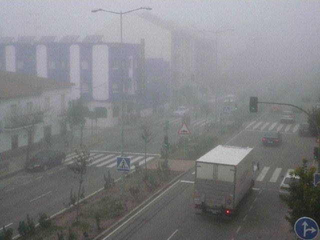 Las densas nieblas ocasionan incidencias en la circulación de las carreteras de la provincia cacereña