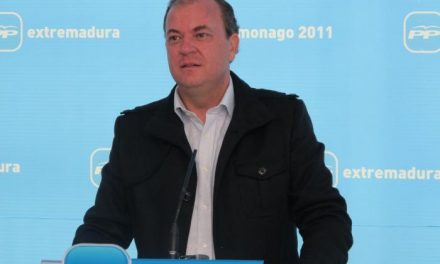 José Antonio Monago asegura que las encuestas no van a cambiar la manera de trabajar del PP