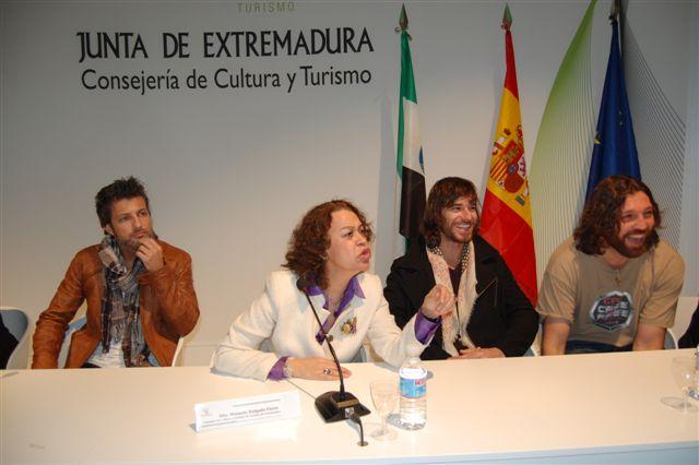 Los actores de la serie «Hispania» respaldan en Fitur el proyecto turístico de Extremadura