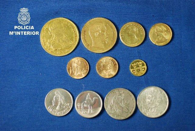 La policía recupera en Mérida una colección de monedas de oro y plata de los Siglos XVIII, XIX y XX