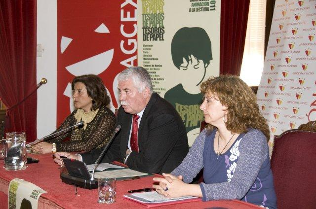 La Campaña de Animación a la lectura “Tesoros de Papel” llegará a dieciséis municipios de la provincia de Cáceres