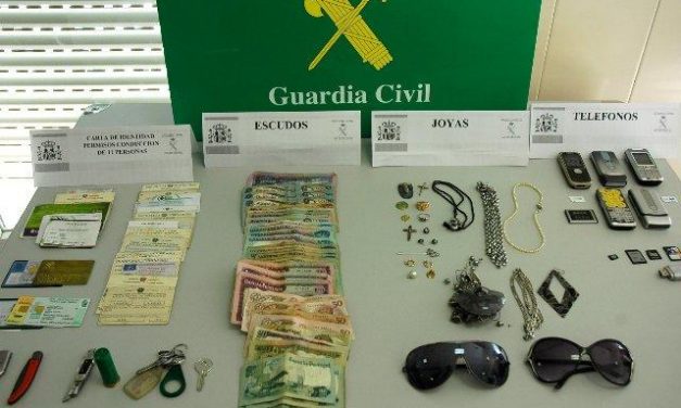 La Guardia Civil detiene a un joven portugués por doce robos por el procedimiento “tirón” en Badajoz y Portugal