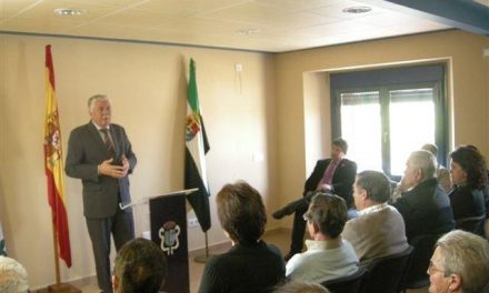Grimaldo inaugura su centro social que ha sido reformado por Diputación con una inversión de 96.000 euros
