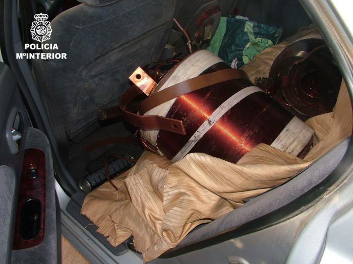 La Policía Nacional detiene a cuatro personas por robo de hilo de cobre en varias localidades pacenses