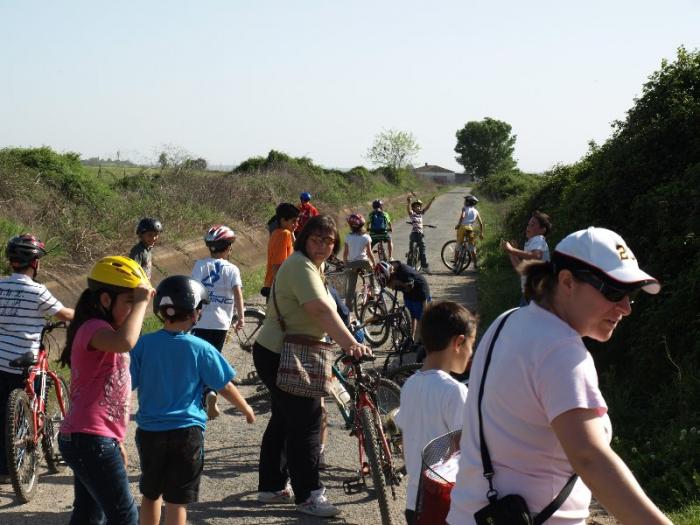 La segunda ruta del III Mes de la Bicicleta de Moraleja congrega a 30 niños y 11 adultos en la actividad
