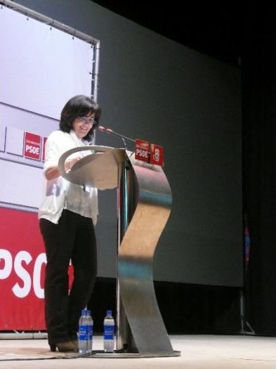 Teresa Roca presenta la lista del PSOE en Moraleja arropada por Rodríguez Ibarra y Ferreira