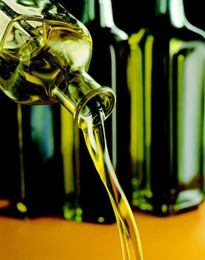 UPA-UCE pide la mediación de Zapatero para que se consiga el almacenamiento privado del aceite de oliva