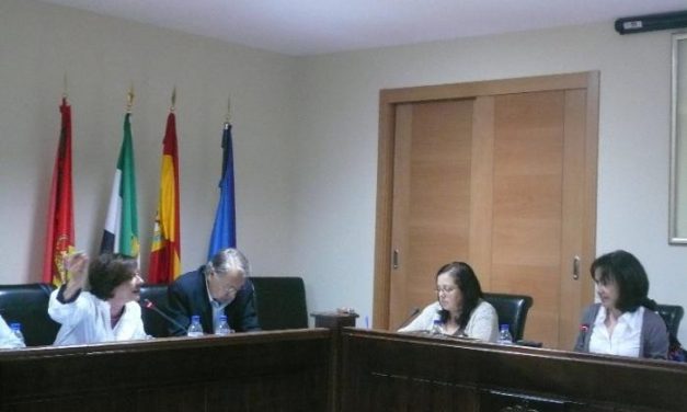 El último pleno de la legislatura en Moraleja concluye con insultos, faltas de respeto y expulsiones