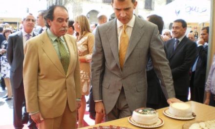 La Feria del Queso de Trujillo repartirá 30.000 tapas de Torta de la Serena durante el puente de mayo