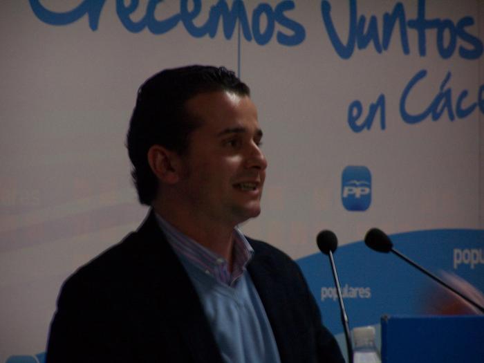 El presidente del PP de Moraleja, Pedro Caselles, es nombrado miembro del comité regional del partido