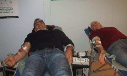 El Banco Regional de Sangre recolecta 120 bolsas de sangre en la campaña de extracciones en Moraleja