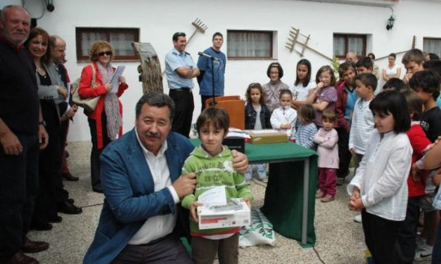 Seis niños de Alagón del Río se llevan los premios del I Concurso de pintura Escolar premio Jiménez Carrero