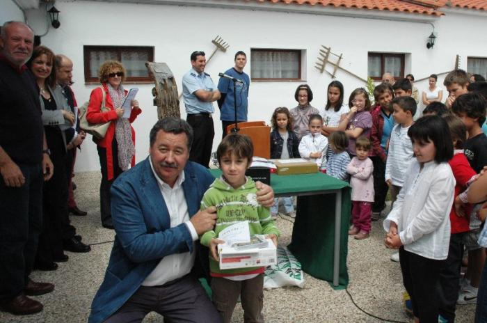 Seis niños de Alagón del Río se llevan los premios del I Concurso de pintura Escolar premio Jiménez Carrero