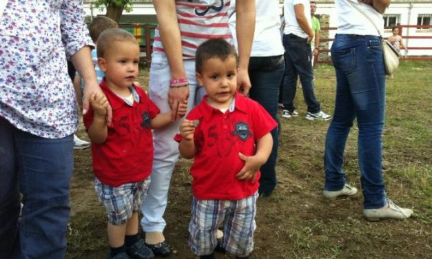 La Moheda despide los festejos de San Isidro Labrador con el popular encierro infantil
