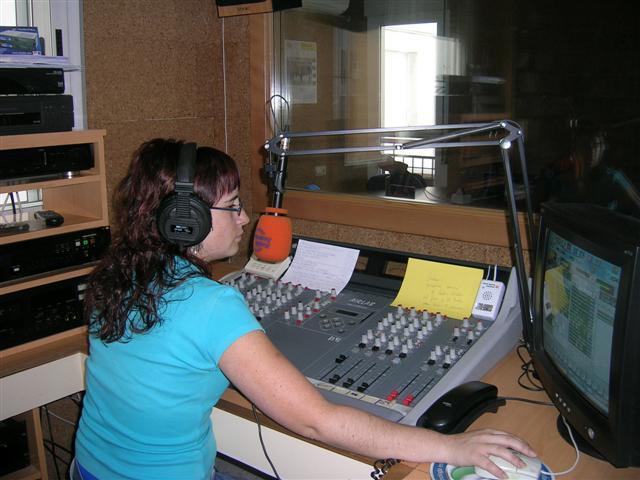 Radio Interior ofrece hoy desde las 19.30 horas un programa especial en directo para seguir las elecciones