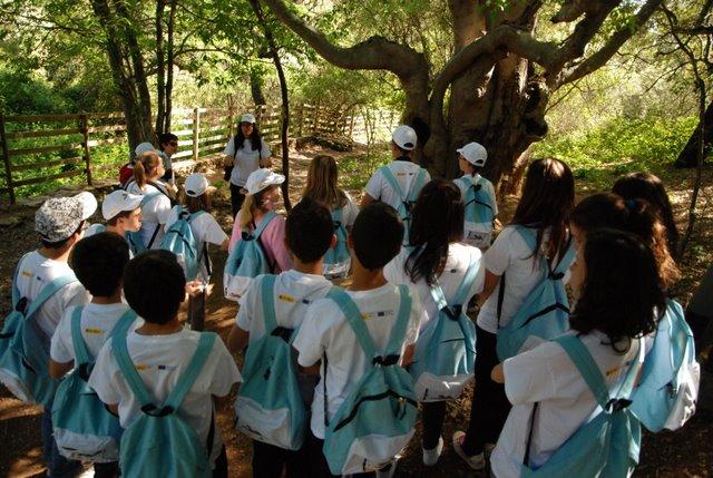 Escolares de Plasencia visitan el Parque Nacional de Monfragüe en una ruta guiada por la CHT