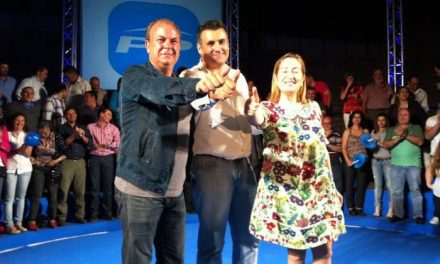 IU decide, tras un tenso debate, dar la presidencia de la Junta de Extremadura al Partido Popular