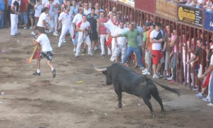 El primer festejo taurino de la tarde de los Sanjuanes congregó a miles de personas y finalizó sin incidentes