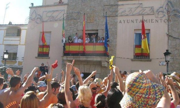 Caselles anuncia la creación de un reglamento que regule todos los aspectos de las fiestas de San Buenaventura