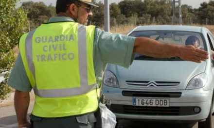 La Guardia Civil de Tráfico inicia una campaña especial de control de alcoholemia en las carreteras extremeñas