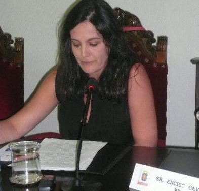 Almudena Domingo se convierte en la primera mujer del PP que será abanderada de San Juan de Coria