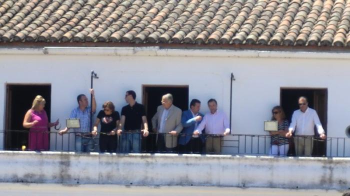 Laureano León abre su agenda de visitas oficiales por la provincia en el primer día festivo de Moraleja