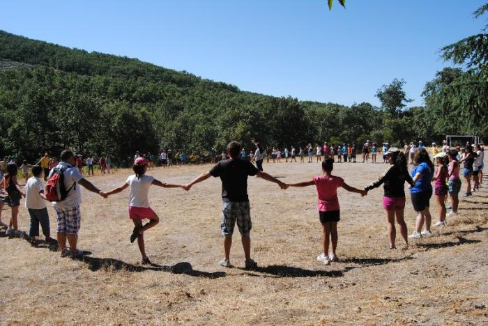 El Campamento de Cáritas de Villamiel congrega a 75 niños de toda la provincia con el lema el «Arca de Noé»