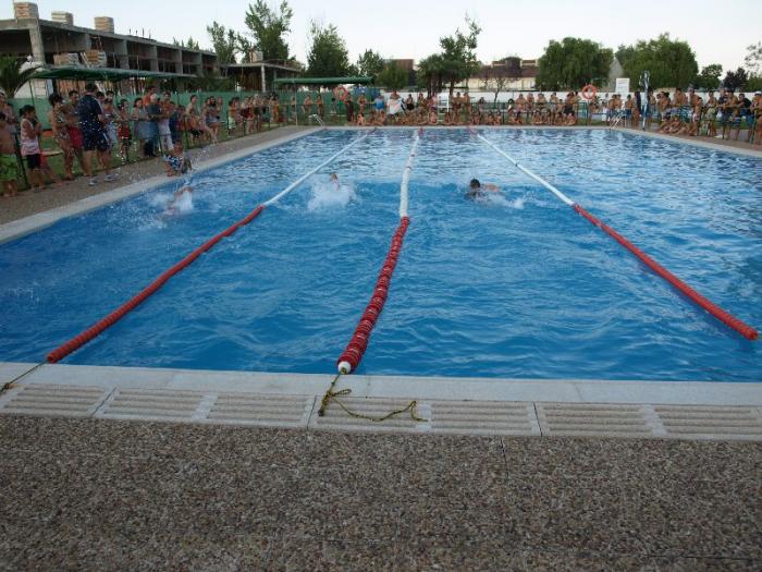Las piscinas de Moraleja acogen el VII Torneo de San Buenaventura de natación con 27 participantes