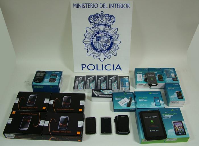 Desarticulan en Cáceres a un grupo dedicado a estafar a compañías telefónicas con falsos contratos