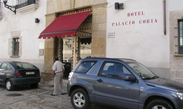 La Comisión de Urbanismo da vía libre al ayuntamiento de Coria para conceder la licencia del Hotel Palacio